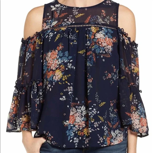 Lucky Brand Cold Shoulder Top - Picture 2 of 5